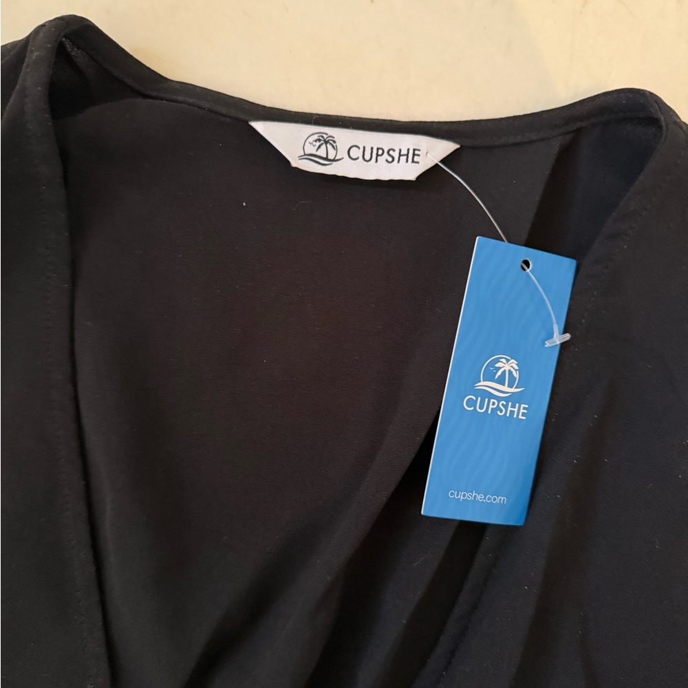 Cupshe Elegant Black Wide-Leg Jumpsuit - Picture 2 of 2